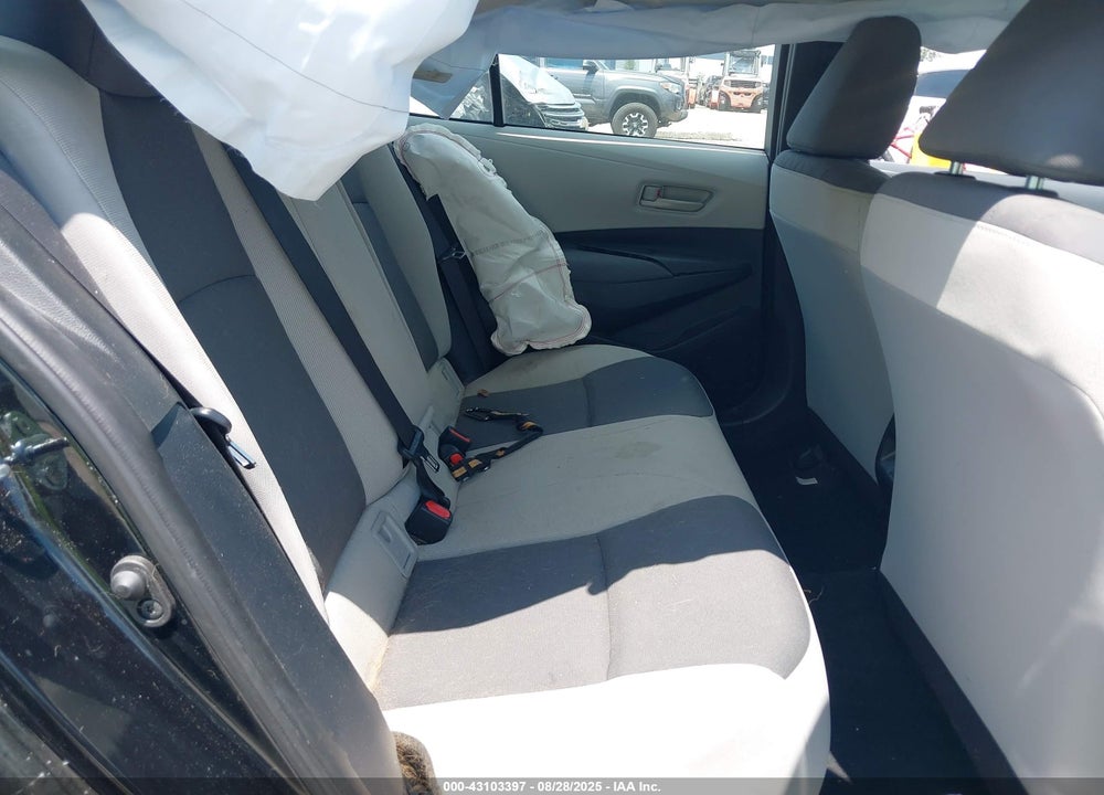 2024 TOYOTA COROLLA LE VIN: 5YFB4MDE2RP105023