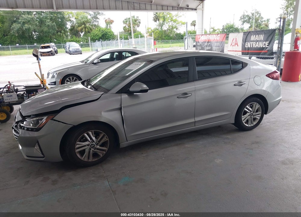 2020 HYUNDAI ELANTRA VIN: 5NPD84LF7LH556959