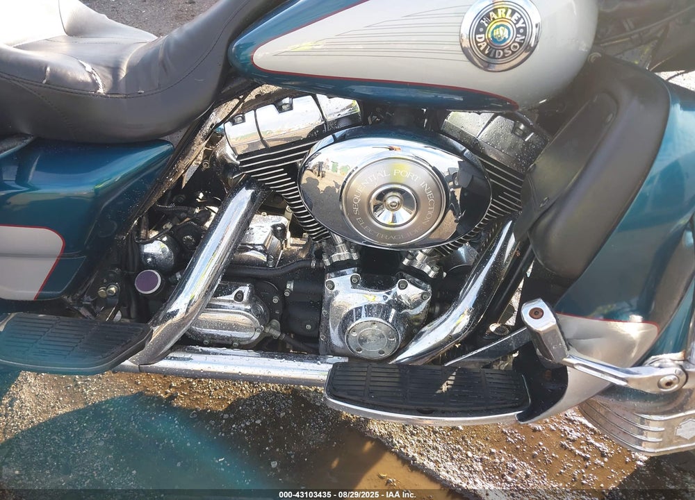 2004 HARLEY-DAVIDSON FLHTCUI SHRINE VIN: 1HD1FLW194Y615320