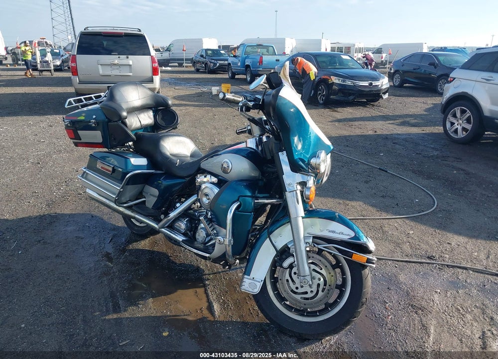 2004 HARLEY-DAVIDSON FLHTCUI SHRINE VIN: 1HD1FLW194Y615320