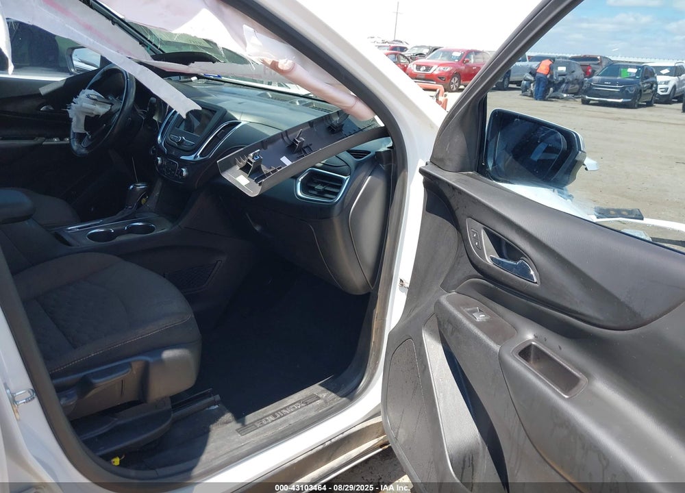 2019 CHEVROLET EQUINOX VIN: 2GNAXKEV2K6119301