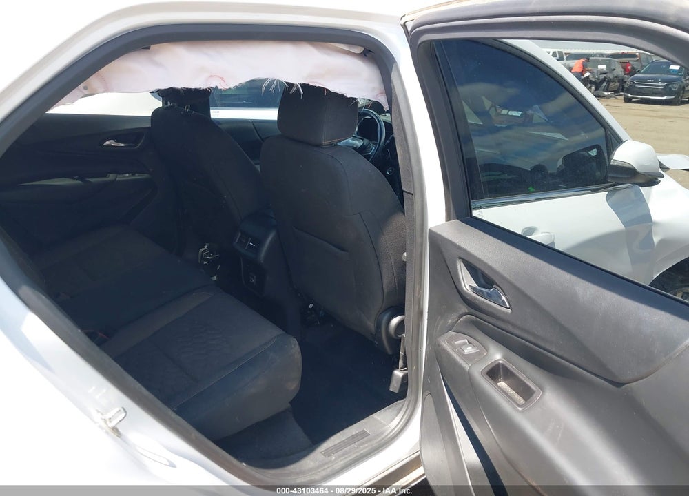 2019 CHEVROLET EQUINOX VIN: 2GNAXKEV2K6119301