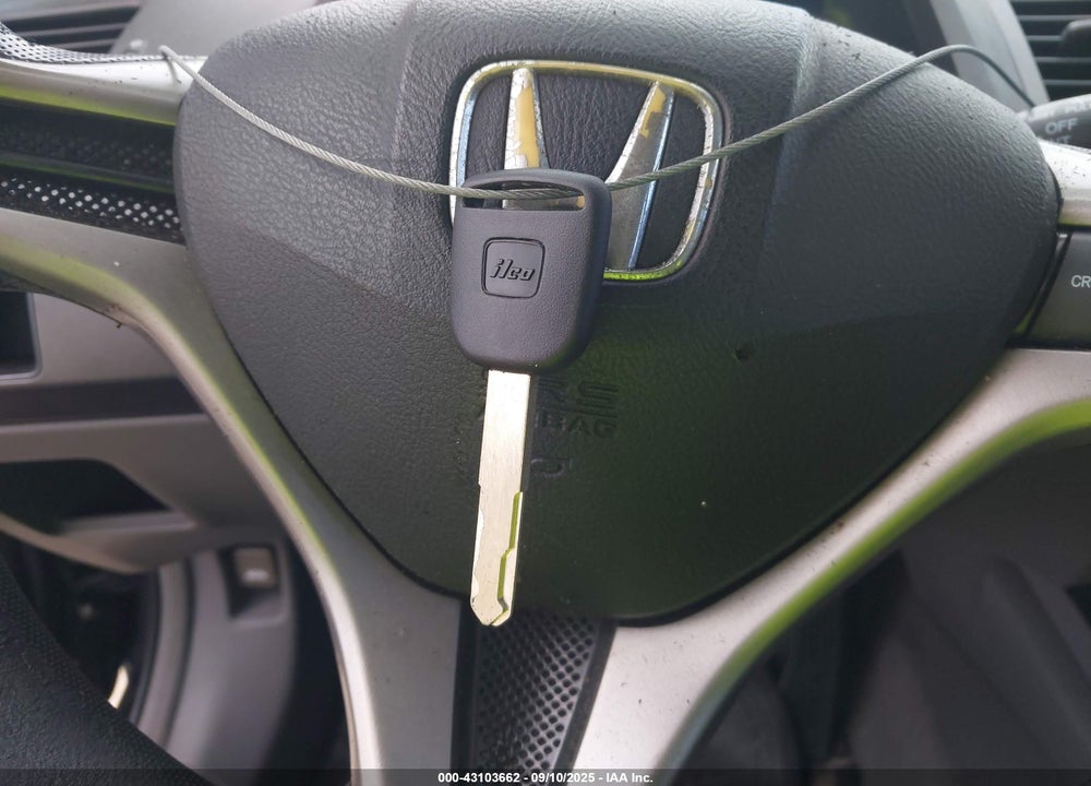 2010 HONDA CIVIC VIN: 2HGFA1F53AH543910