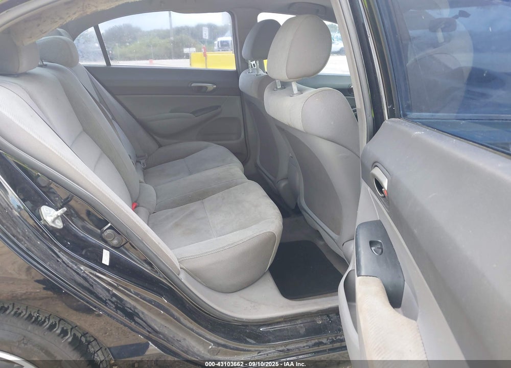 2010 HONDA CIVIC VIN: 2HGFA1F53AH543910