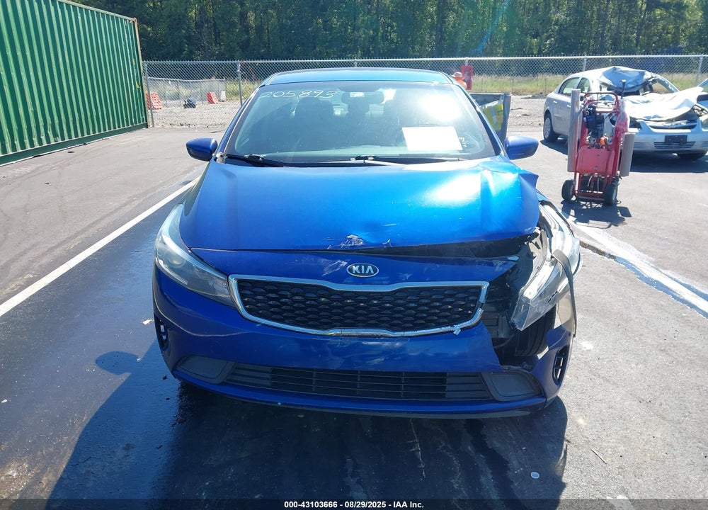 2017 KIA FORTE VIN: 3KPFL4A7XHE079295