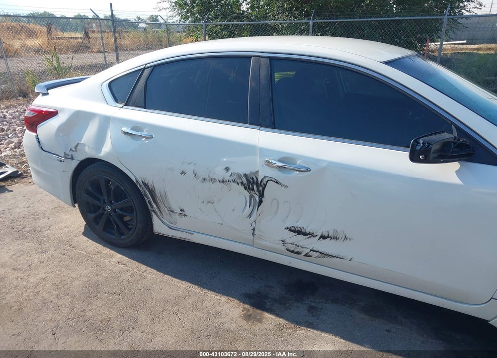2017 NISSAN ALTIMA VIN: 1N4AL3AP5HC202034