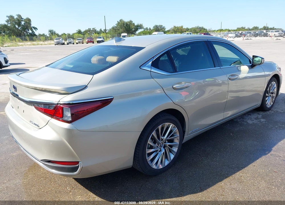 2022 LEXUS ES 300H VIN: 58AFA1C12NU014438
