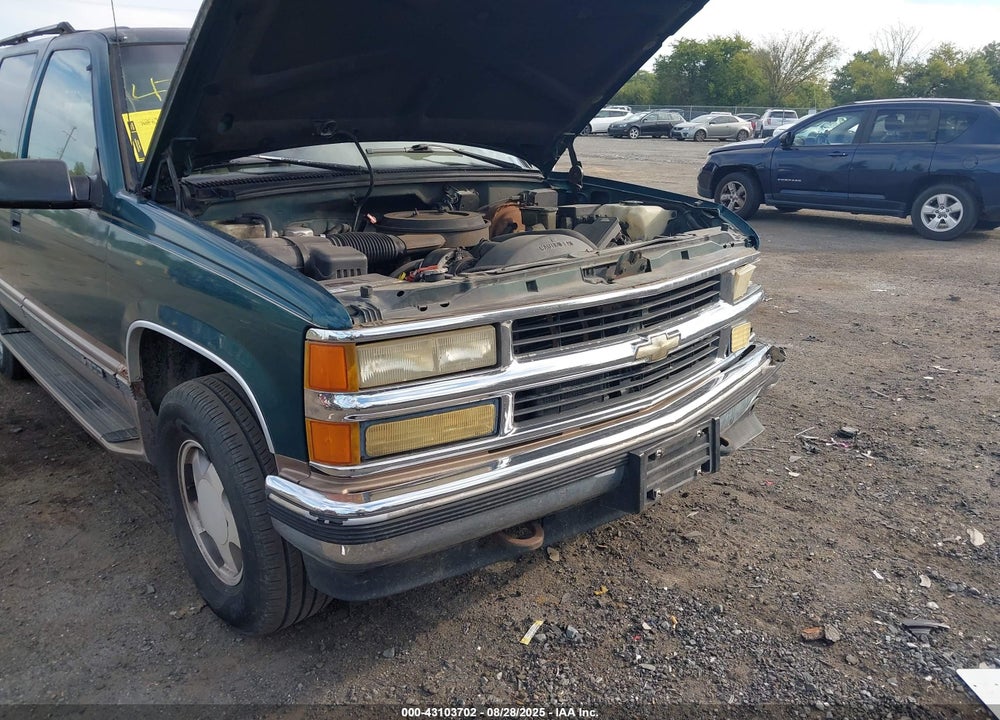 1995 CHEVROLET TAHOE K1500 VIN: 1GNEK13K3SJ447655