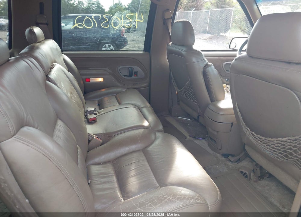 1995 CHEVROLET TAHOE K1500 VIN: 1GNEK13K3SJ447655