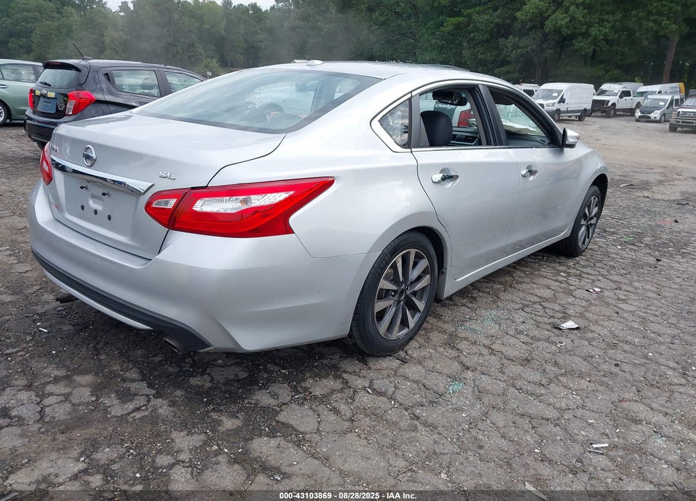 2017 NISSAN ALTIMA VIN: 1N4AL3AP8HC212833