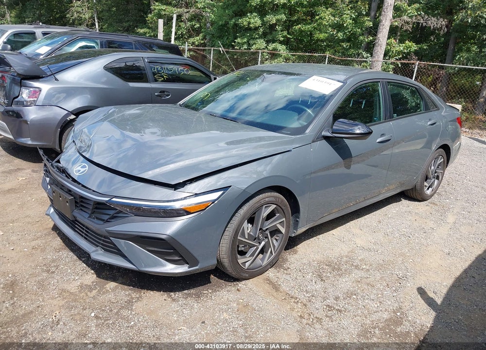2025 HYUNDAI ELANTRA VIN: KMHLM4DG2SU998577