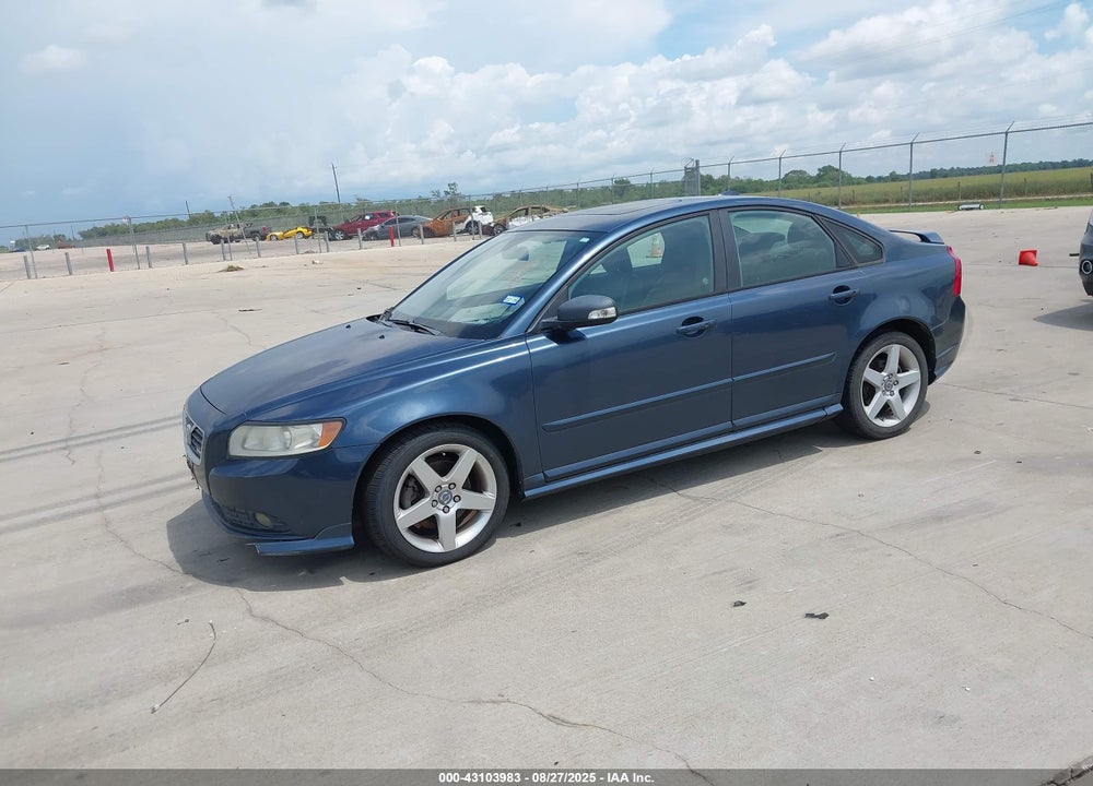 2009 VOLVO S40 T5 R-DESIGN VIN: YV1MS672092459286