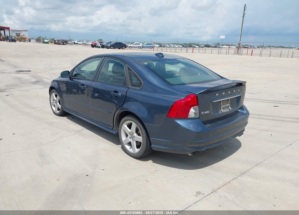2009 VOLVO S40 T5 R-DESIGN VIN: YV1MS672092459286