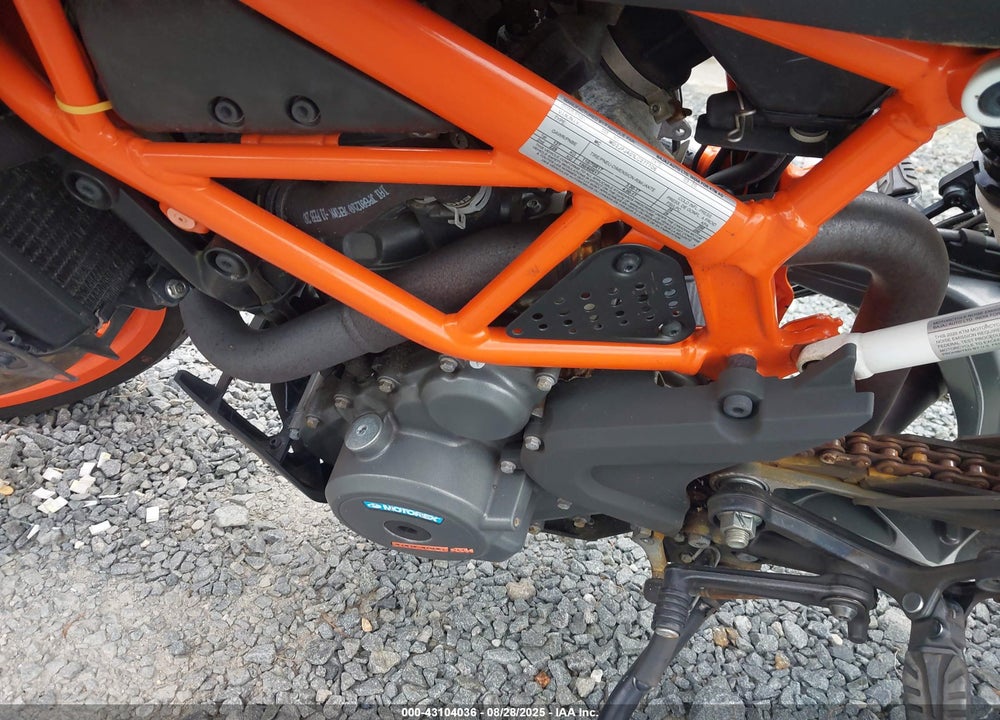 2020 KTM 390 DUKE VIN: MD2JPJ401LC277706