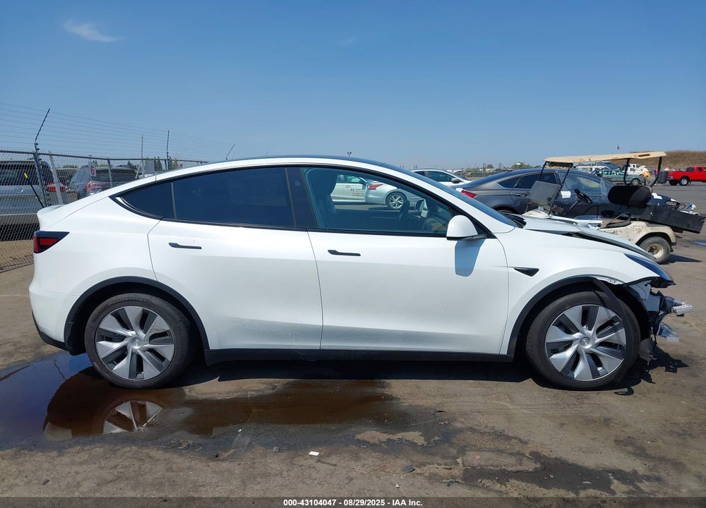 2023 TESLA MODEL Y AWD/LONG RANGE DUAL MOTOR ALL-WHEEL DRIVE VIN: 7SAYGAEE3PF826073