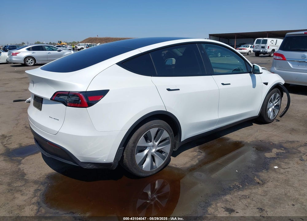 2023 TESLA MODEL Y AWD/LONG RANGE DUAL MOTOR ALL-WHEEL DRIVE VIN: 7SAYGAEE3PF826073