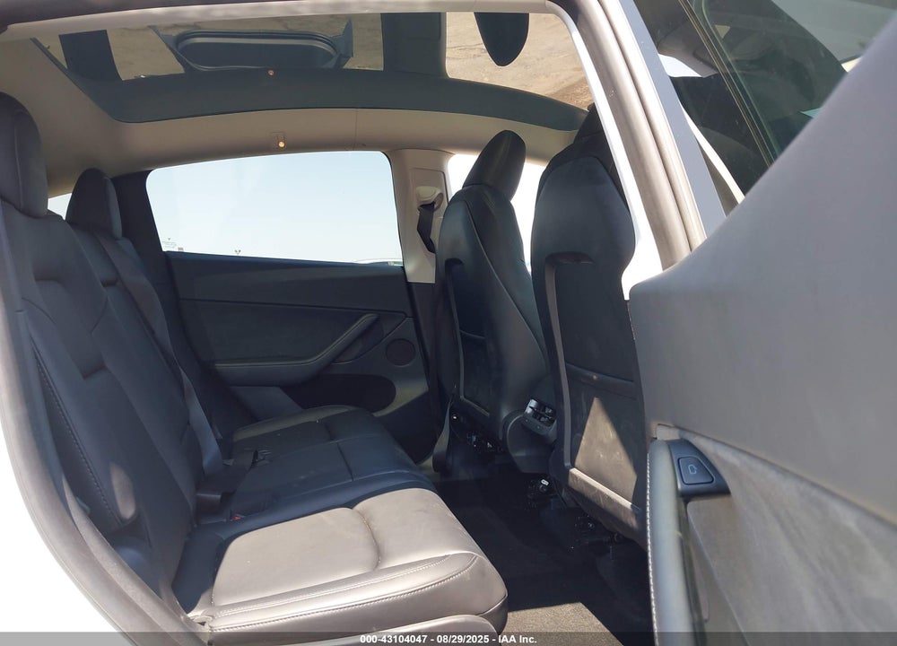 2023 TESLA MODEL Y AWD/LONG RANGE DUAL MOTOR ALL-WHEEL DRIVE VIN: 7SAYGAEE3PF826073