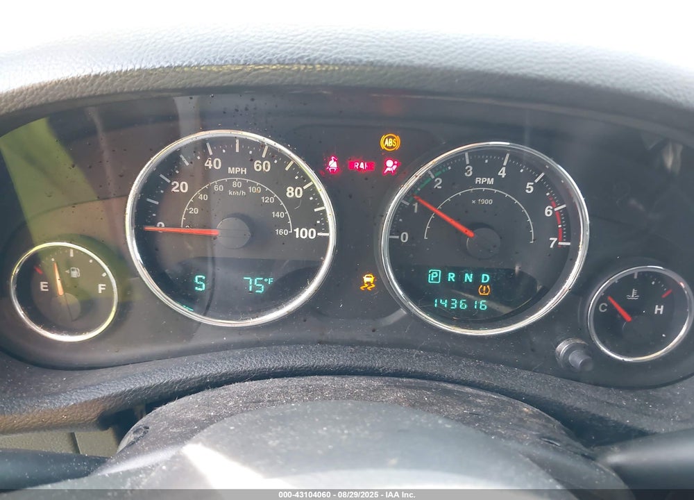 2011 JEEP WRANGLER / VIN: 1J4AA2D12BL637709