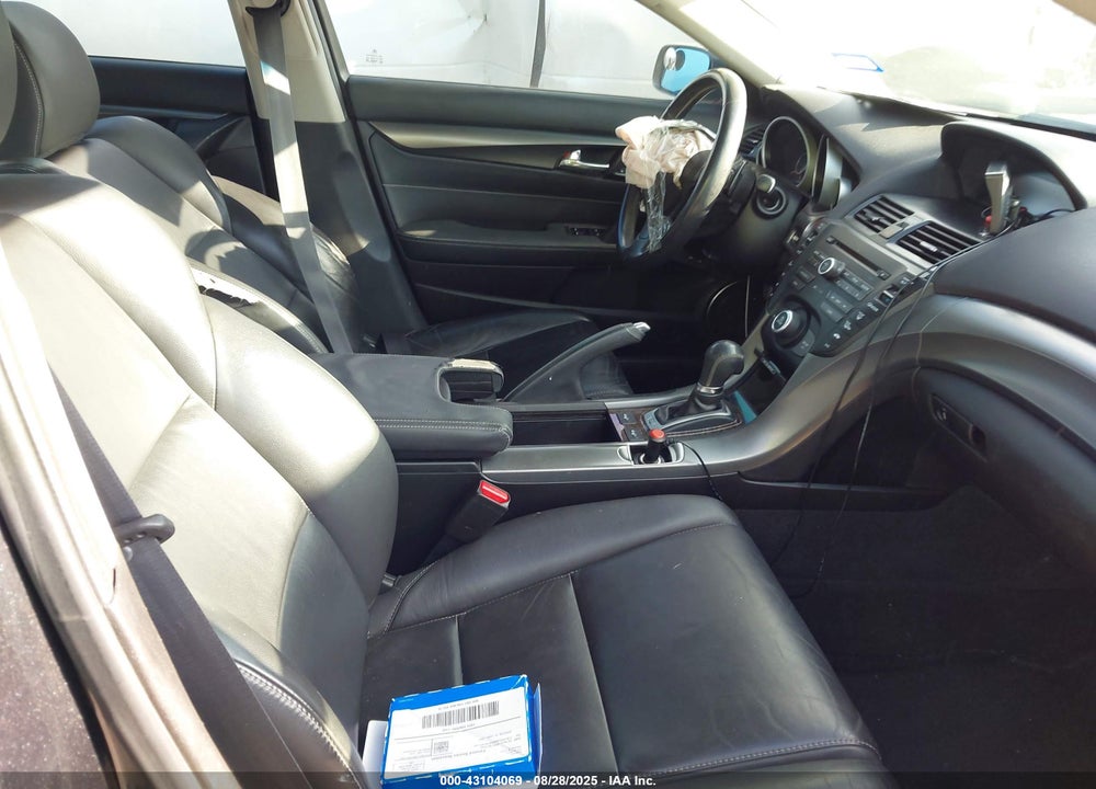 2014 ACURA TL VIN: 19UUA8F39EA002721