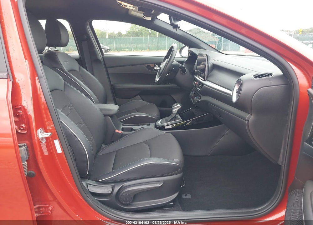 2024 KIA FORTE GT LINE VIN: 3KPF54AD5RE731242