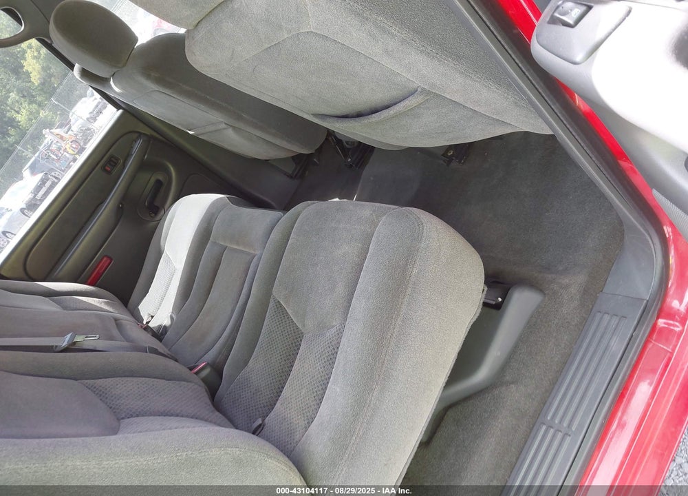2005 CHEVROLET SILVERADO 1500 Z71 VIN: 2GCEK13T051144056