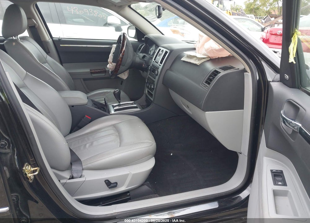 2006 CHRYSLER 300 VIN: 2C3KA63H06H140617