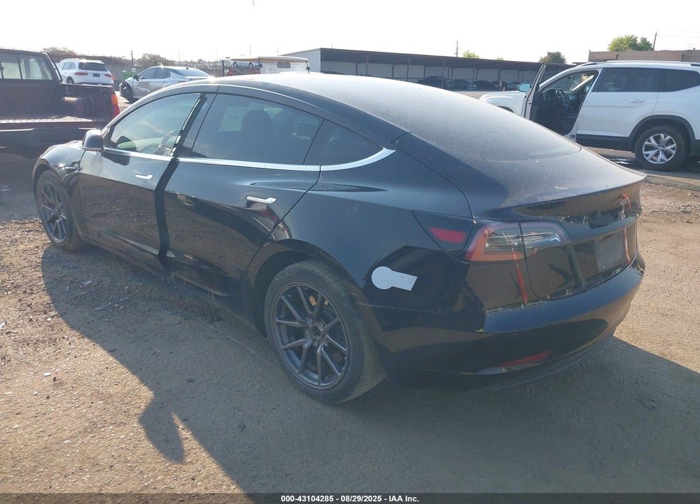 2018 TESLA MODEL 3 LONG RANGE/MID RANGE VIN: 5YJ3E1EA7JF071009