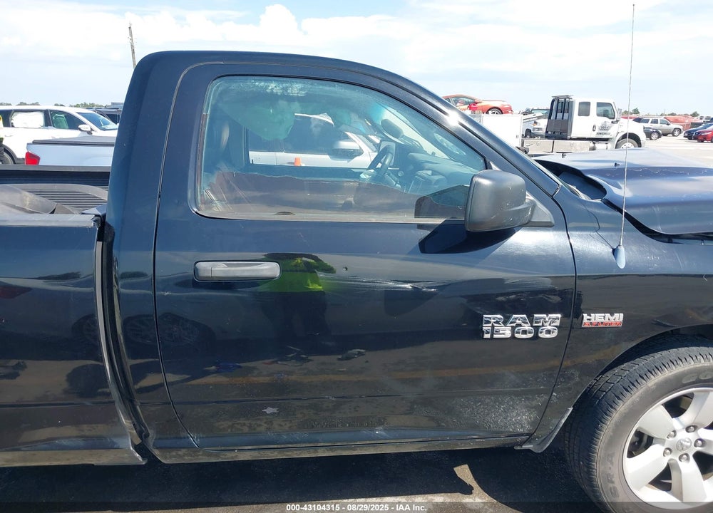 2013 RAM 1500 VIN: 3C6JR6AT8DG505511