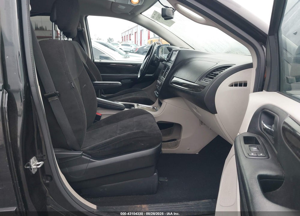 2013 DODGE GRAND CARAVAN SXT VIN: 2C4RDGCG1DR570095