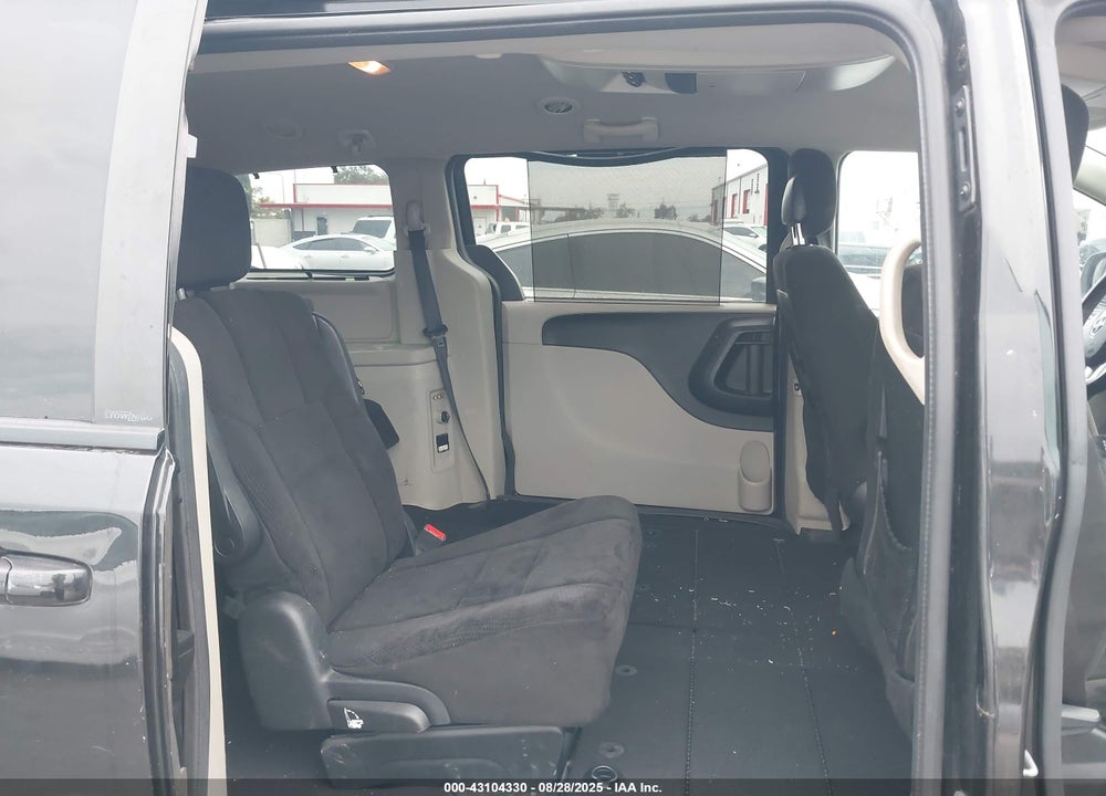 2013 DODGE GRAND CARAVAN SXT VIN: 2C4RDGCG1DR570095