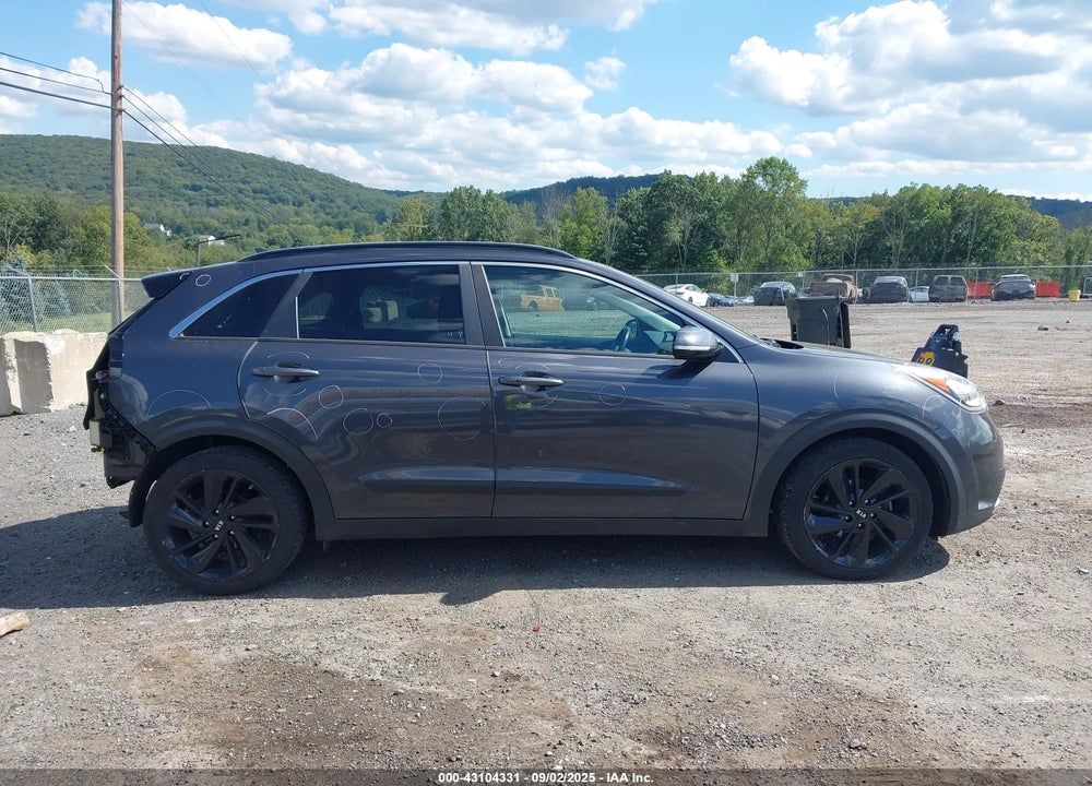 2018 KIA NIRO VIN: KNDCC3LC1J5145600