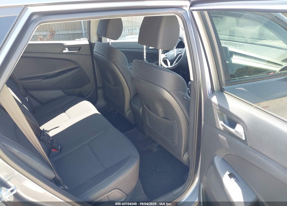 2021 HYUNDAI TUCSON VALUE VIN: KM8J3CA44MU302321