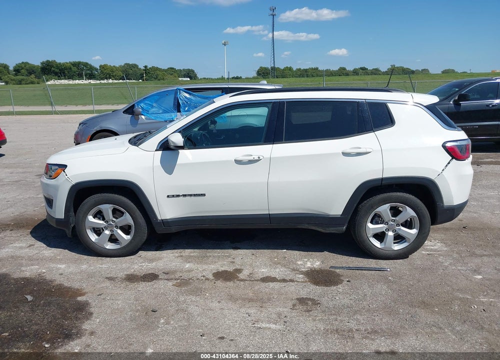 2017 JEEP COMPASS VIN: 3C4NJCBB8HT632424