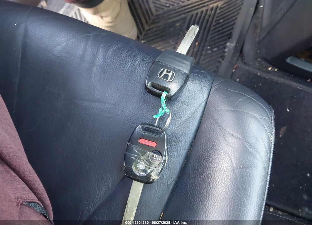 2007 HONDA CR-V EX-L VIN: JHLRE48747C041986