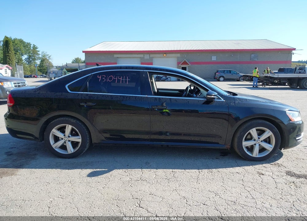 2012 VOLKSWAGEN PASSAT VIN: 1VWBP7A39CC083174