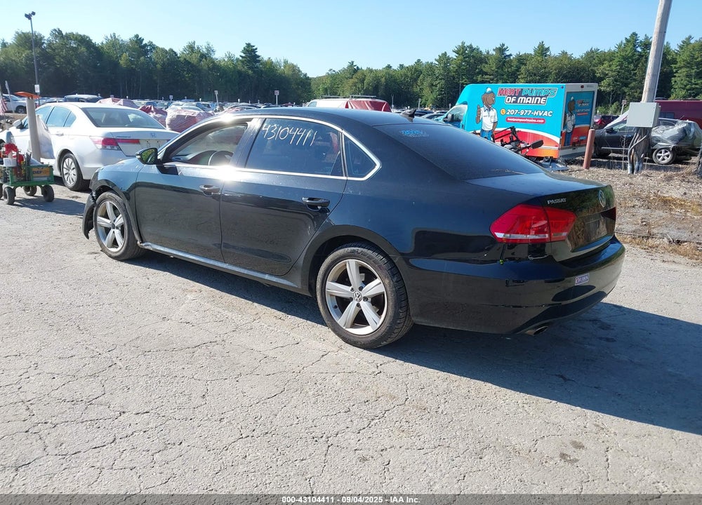 2012 VOLKSWAGEN PASSAT VIN: 1VWBP7A39CC083174
