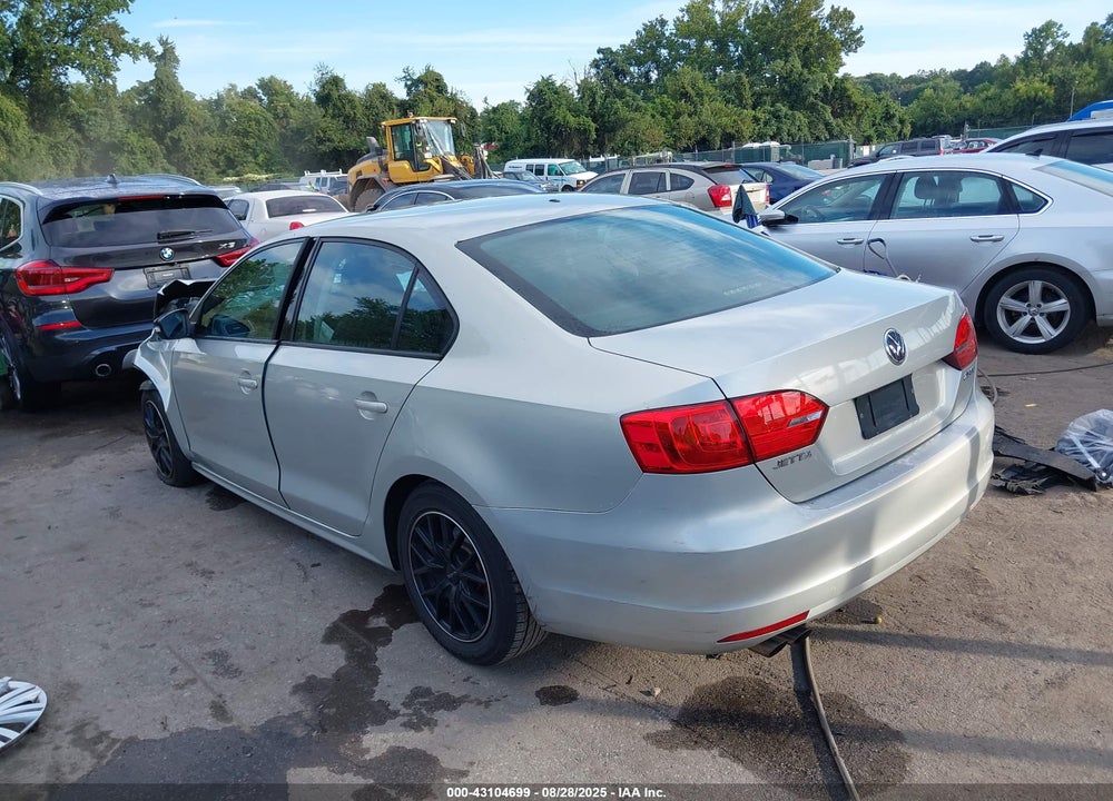 2011 VOLKSWAGEN JETTA VIN: 3VWDZ7AJ0BM050708