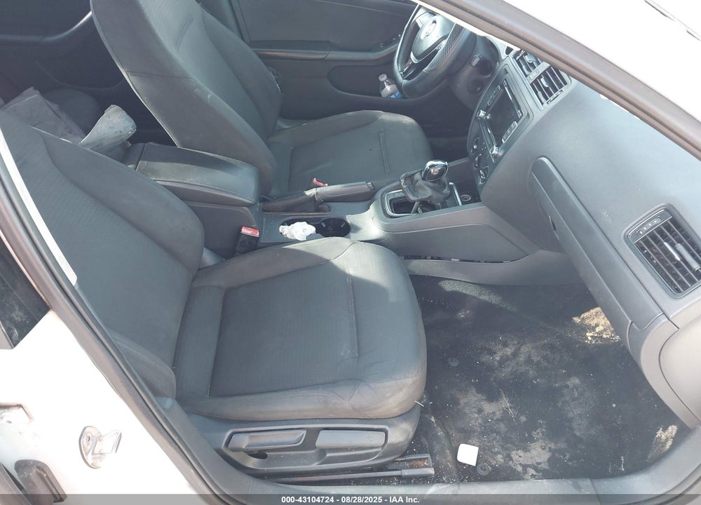2015 VOLKSWAGEN JETTA VIN: 3VW2K7AJ9FM348613