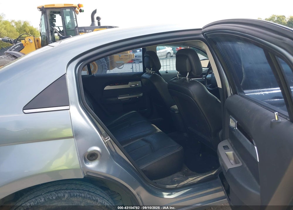 2010 CHRYSLER SEBRING VIN: 1C3CC5FB8AN147783