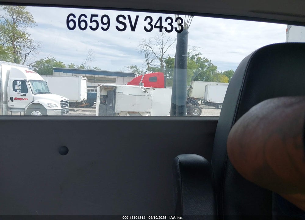 2019 FREIGHTLINER M2 106 VIN: 1FUBCYD25KHLG5518