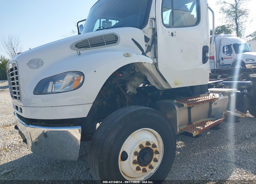2019 FREIGHTLINER M2 106 VIN: 1FUBCYD25KHLG5518