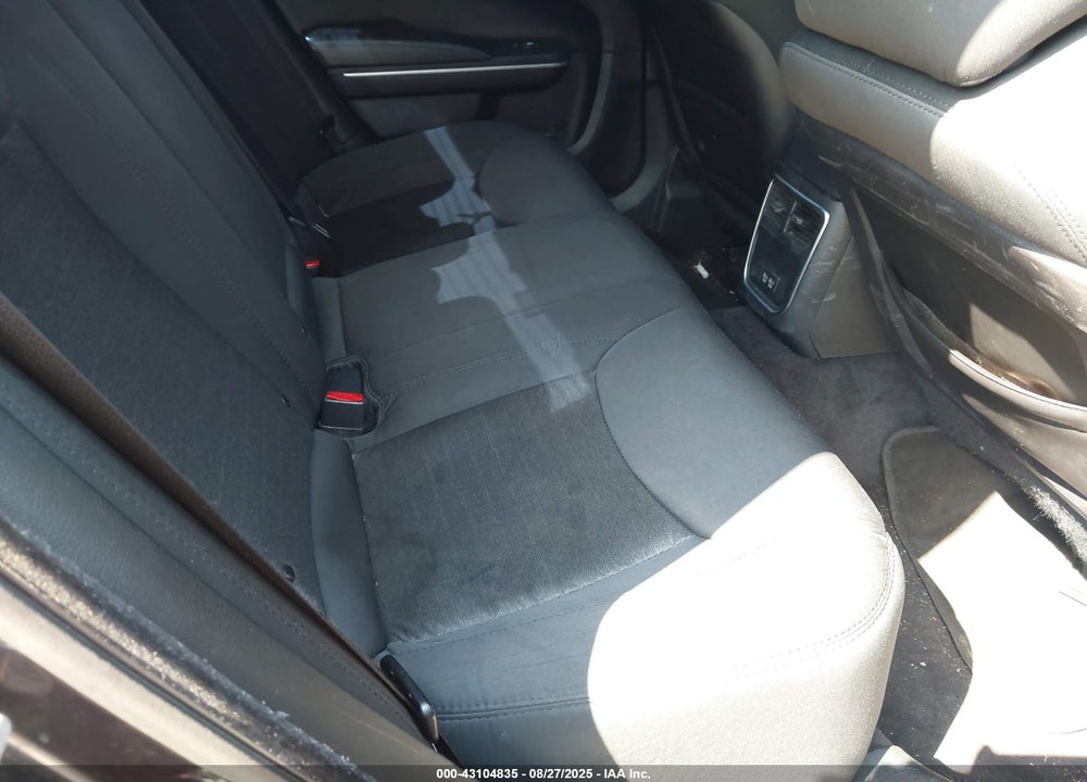 2018 CHRYSLER 300 VIN: 2C3CCAAG1JH320466