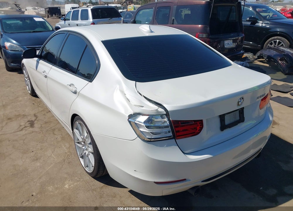 2013 BMW 3 SERIES VIN: WBA3A9C56DF475075