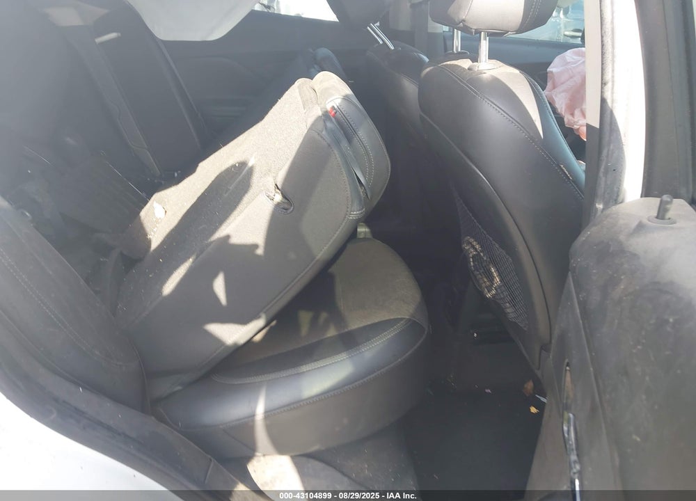 2019 BUICK ENCORE VIN: KL4CJ1SB5KB724542