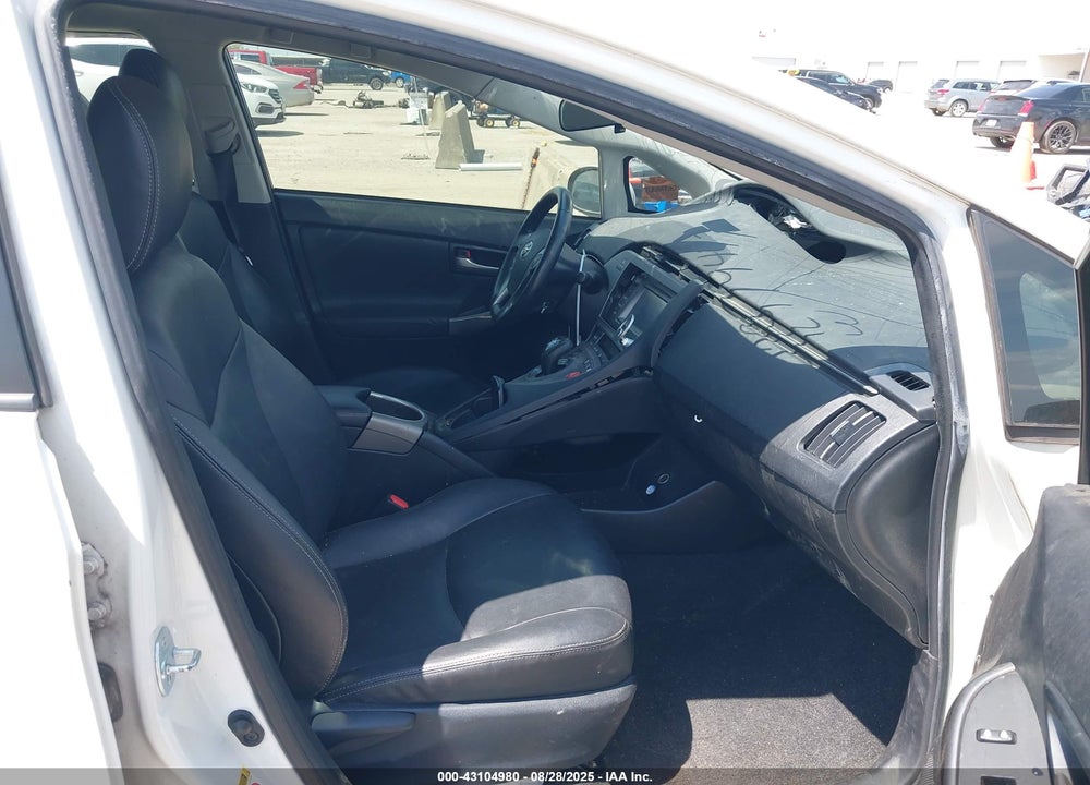 2015 TOYOTA PRIUS VIN: JTDKN3DU6F0415034