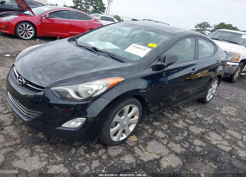 2013 HYUNDAI ELANTRA VIN: KMHDH4AE0DU582543