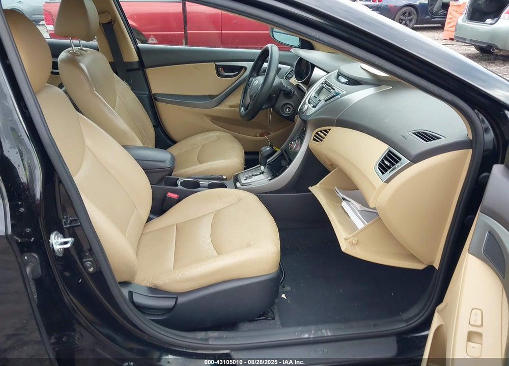2013 HYUNDAI ELANTRA VIN: KMHDH4AE0DU582543