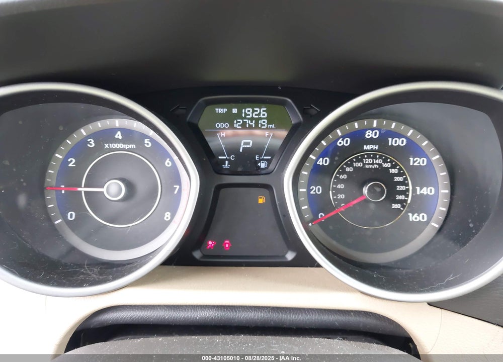 2013 HYUNDAI ELANTRA VIN: KMHDH4AE0DU582543