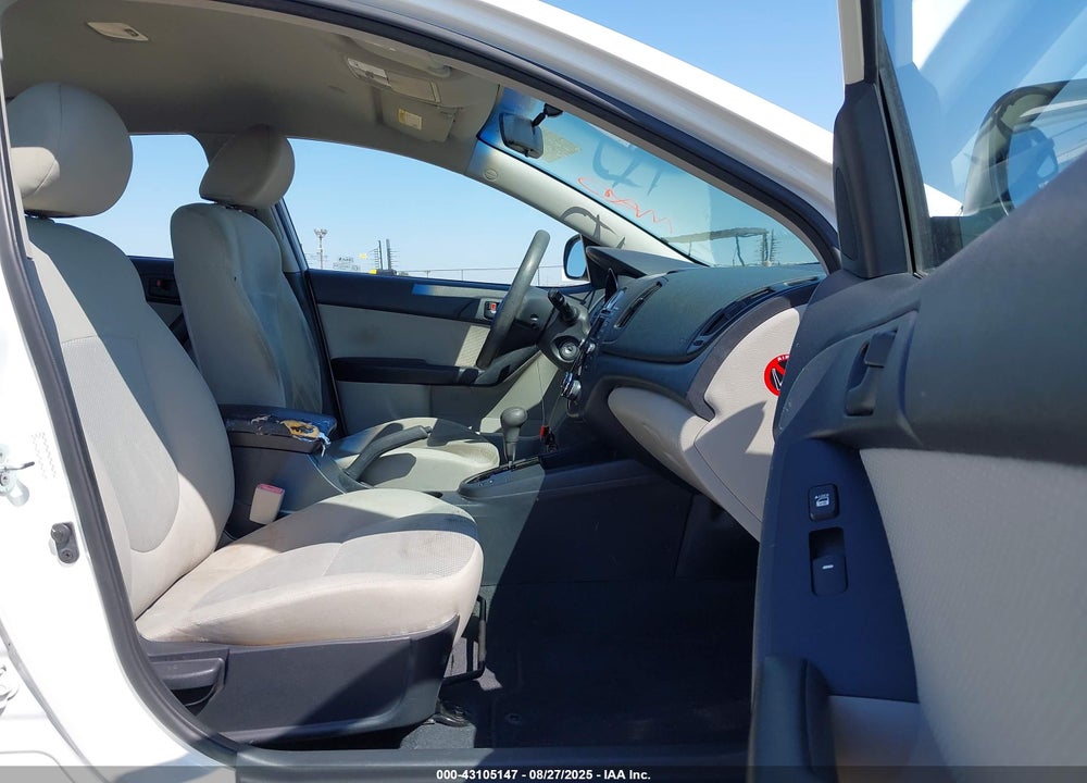 2010 KIA FORTE VIN: KNAFU4A21A5099807