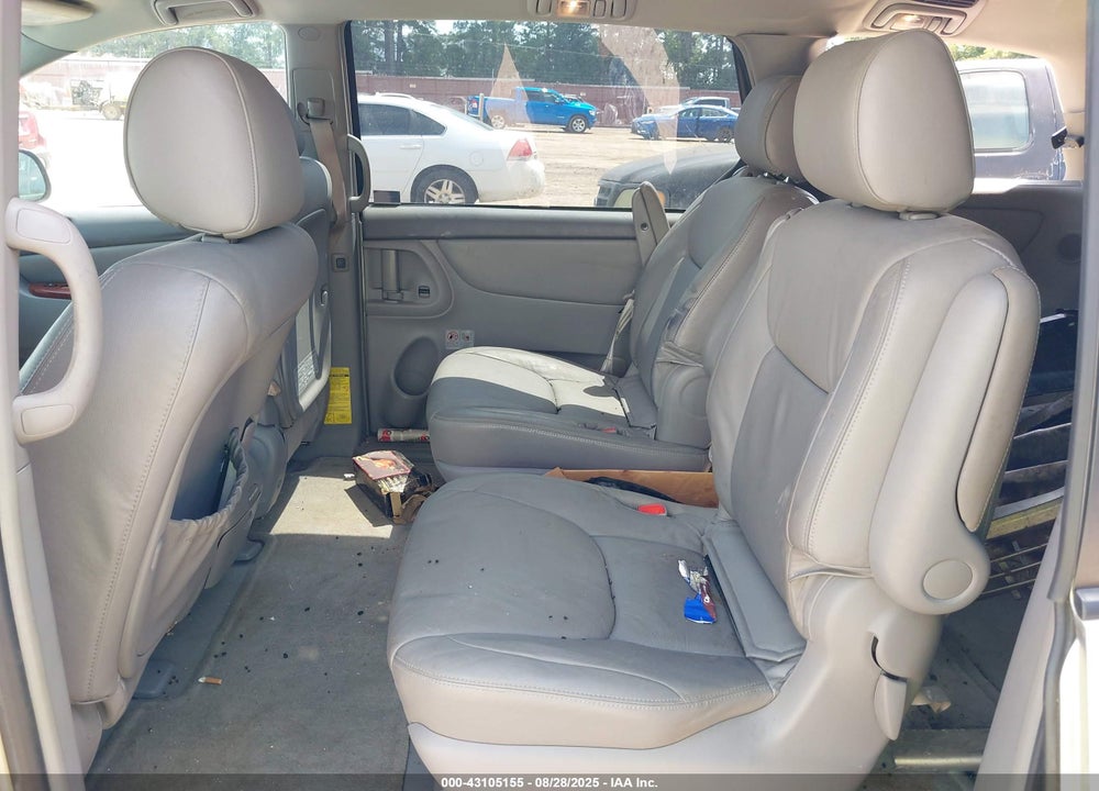 2004 TOYOTA SIENNA VIN: 5TDZA22C24S174405